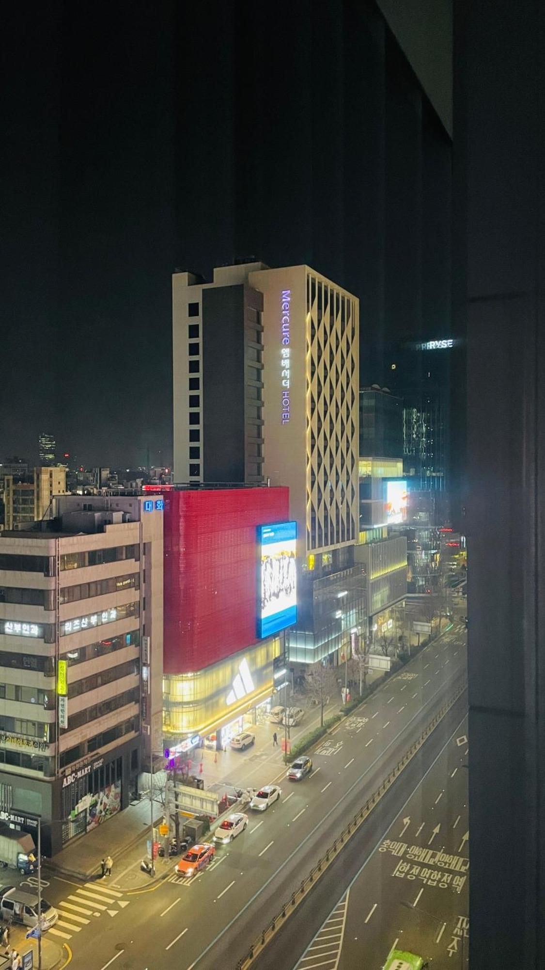 Hotel Hongdae Cleanhouse Seúl Exterior foto